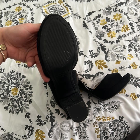 American Rag Heels 👠 - Picture 3 of 7